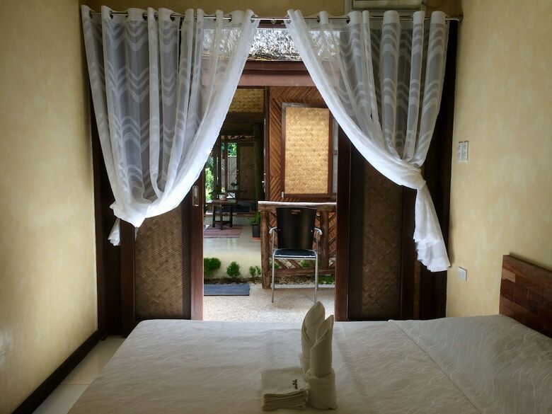 Hotel Port Barton Le Cou de Tou Village Resort