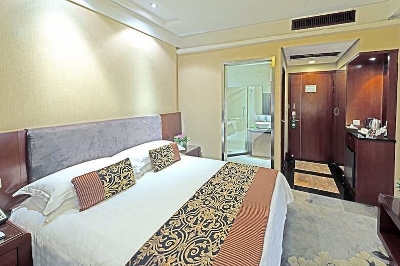 Ejon International Hotel