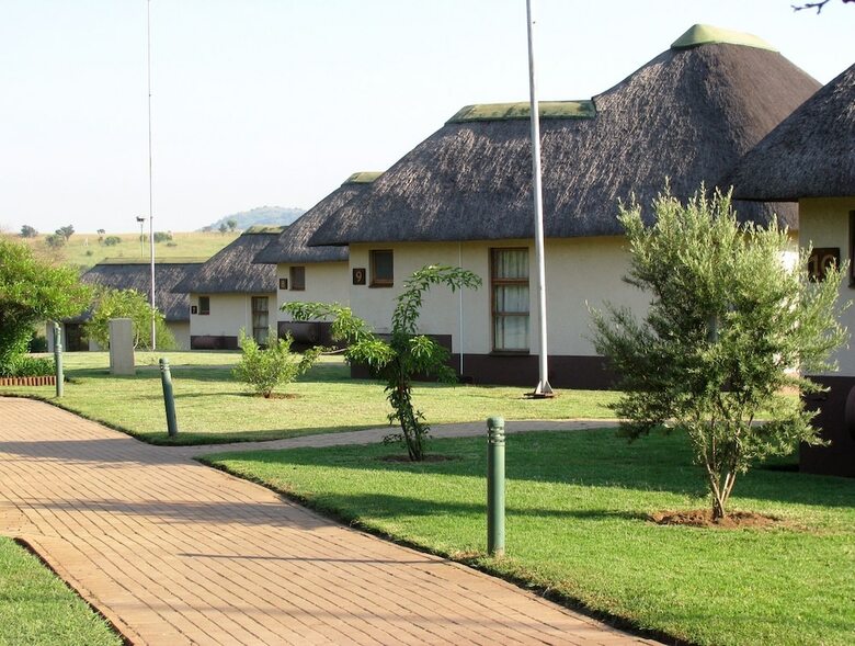 Hotel Amanzingwe Lodge Conference Centre & Spa