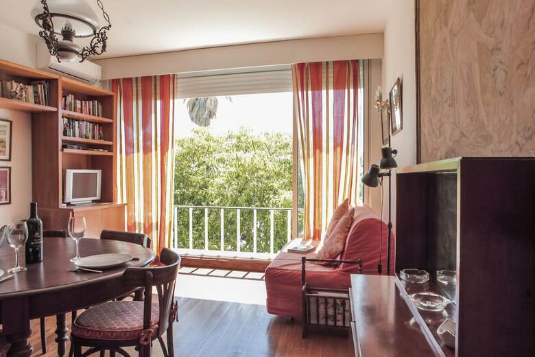 Rent4rest Estoril Beachfront Apartments