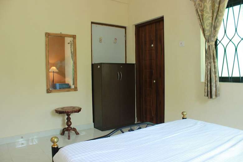 Hotel Oyo 9358 Home Designer 1bhk Candolim