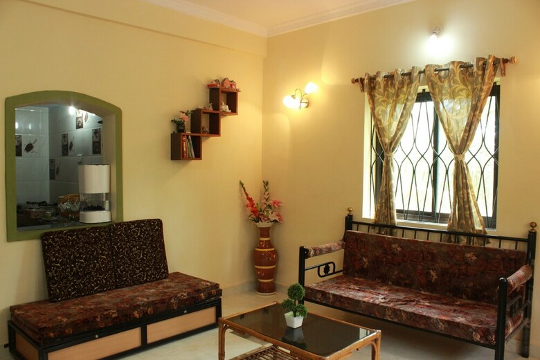 Hotel Oyo 9358 Home Designer 1bhk Candolim