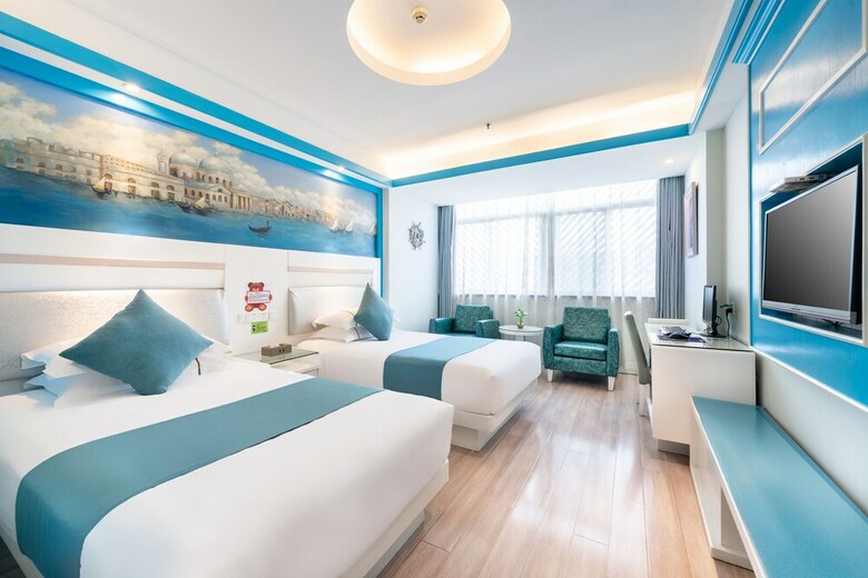 Yiwu Baide Theme Hotel