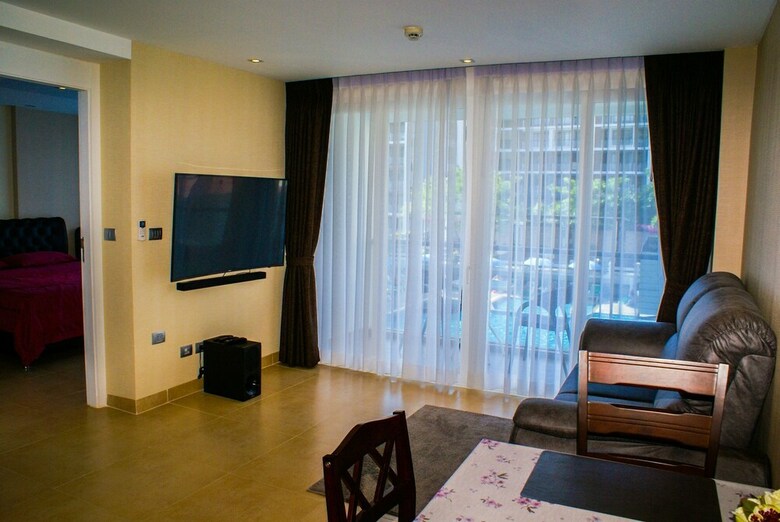 Centara Avenue Residence By Towers