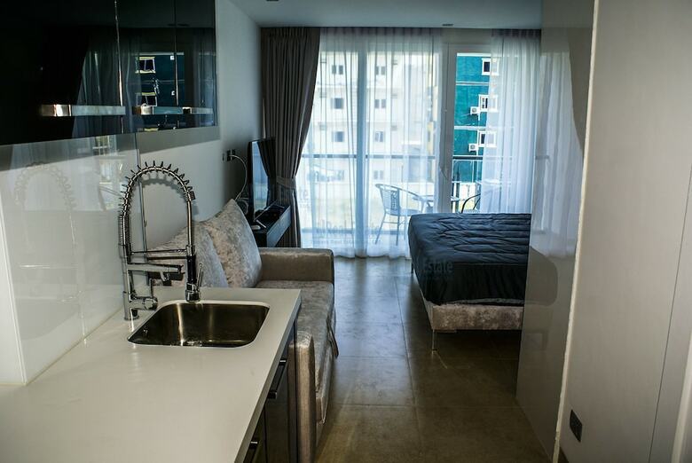 Centara Avenue Residence By Towers