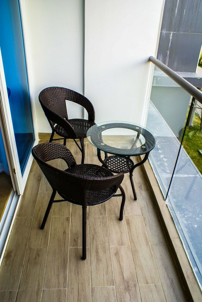 Centara Avenue Residence By Towers