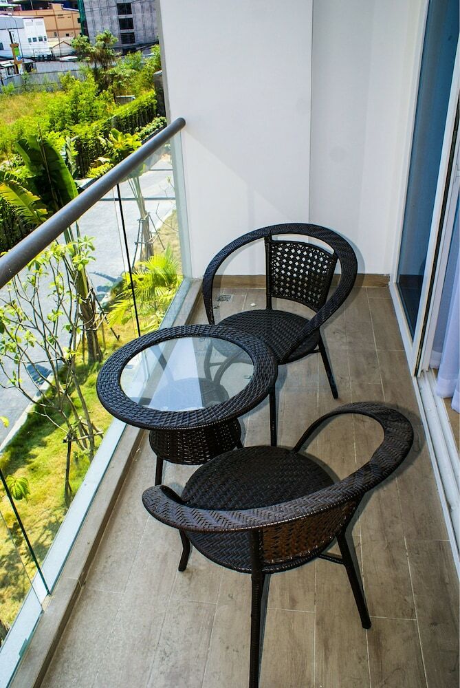 Centara Avenue Residence By Towers