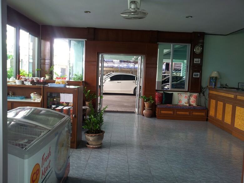 Hotel V.house Nakhon