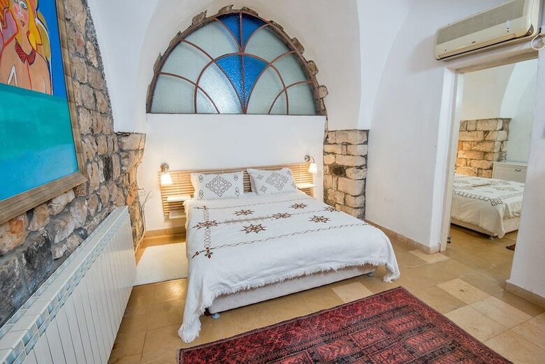 Hotel Pina Barosh Bnb