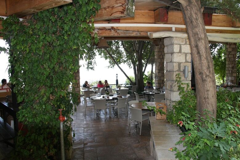 Hotel Pina Barosh Bnb