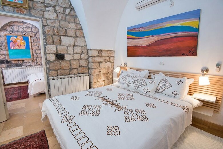 Hotel Pina Barosh Bnb
