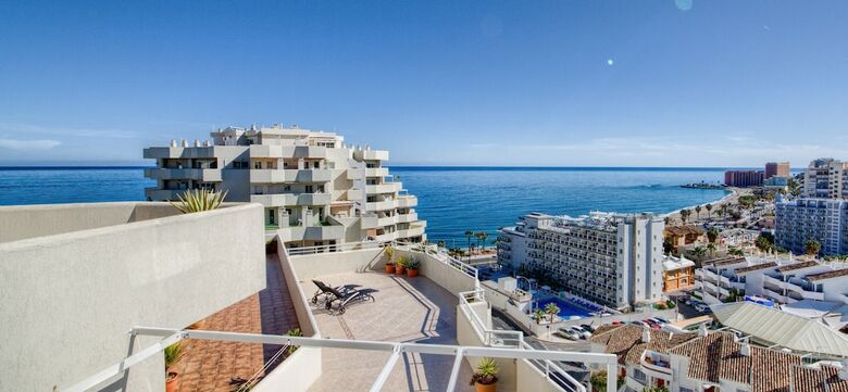Apartamentos Holidays2benal Beach