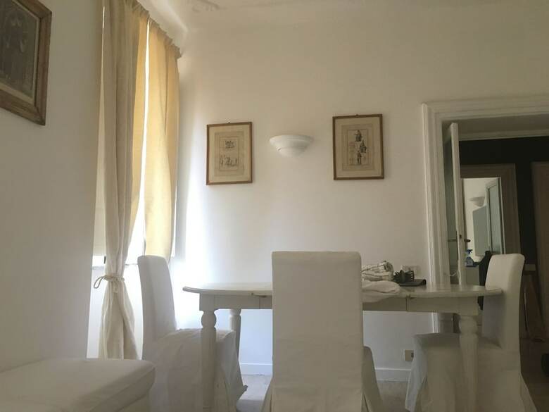 Apartamento Colonna Suite - Spanish Steps Suite & Spa