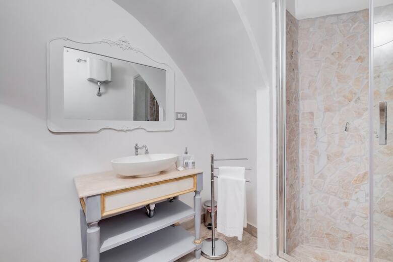 Apartamento Colonna Suite - Spanish Steps Suite & Spa