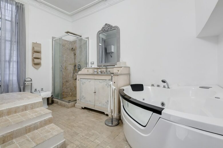 Apartamento Colonna Suite - Spanish Steps Suite & Spa