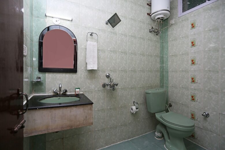 Oyo 3033 Radiant Hotel