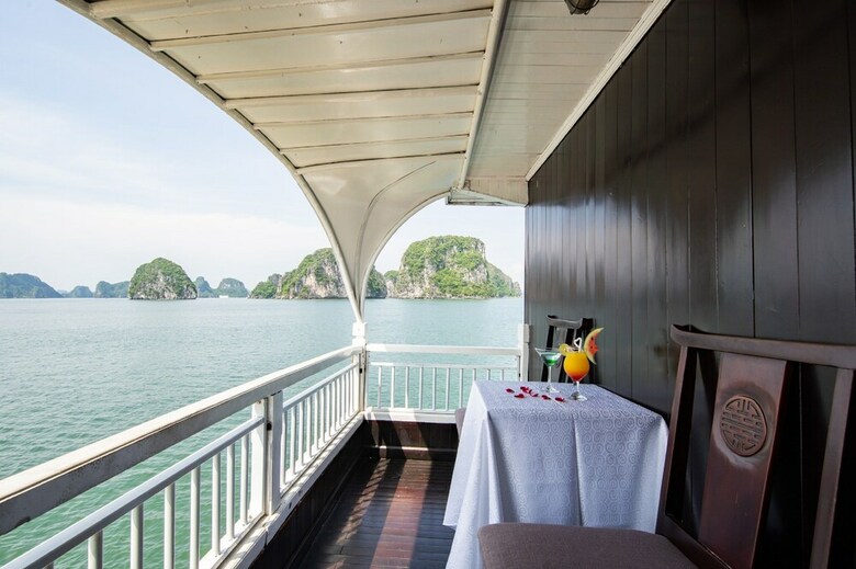 Swan Cruises Halong
