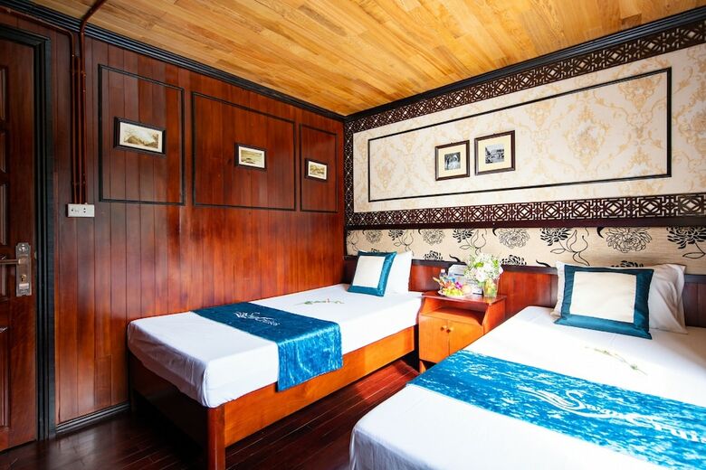 Swan Cruises Halong