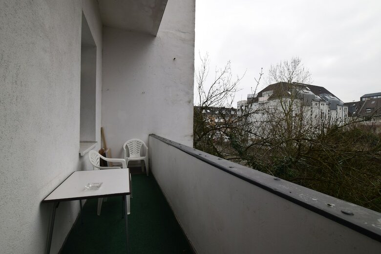 Tolstov-hotels Large 3 1/2 Room Apartment