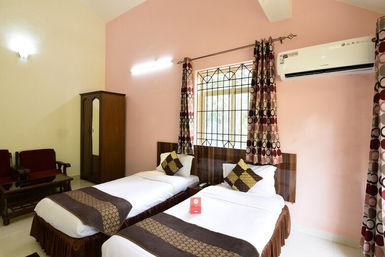 Hotel Oyo 9741 Triple Beach Guest House