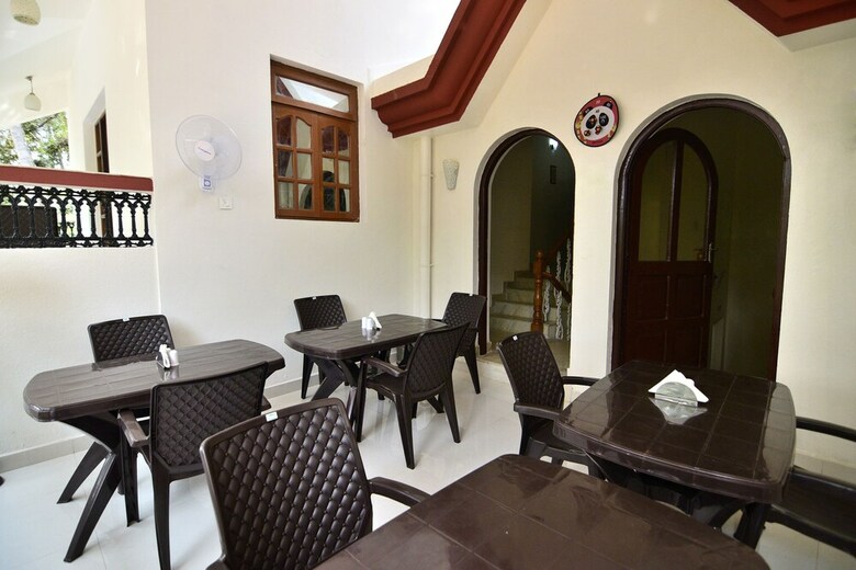Hotel Oyo 9741 Triple Beach Guest House