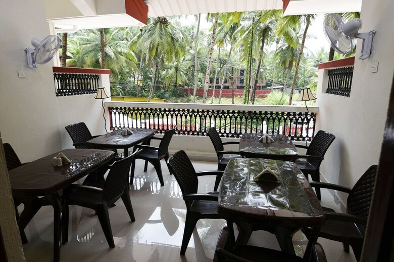 Hotel Oyo 9741 Triple Beach Guest House