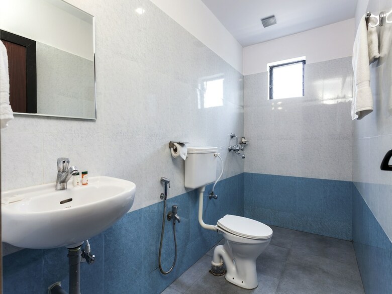 Oyo 3385 Hotel Baga Bay