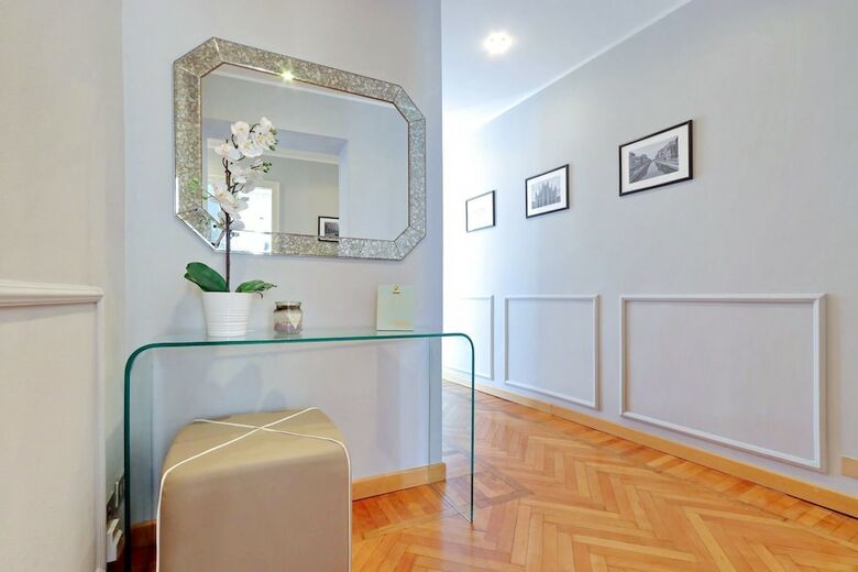 Apartamento Altido Austere Elegance
