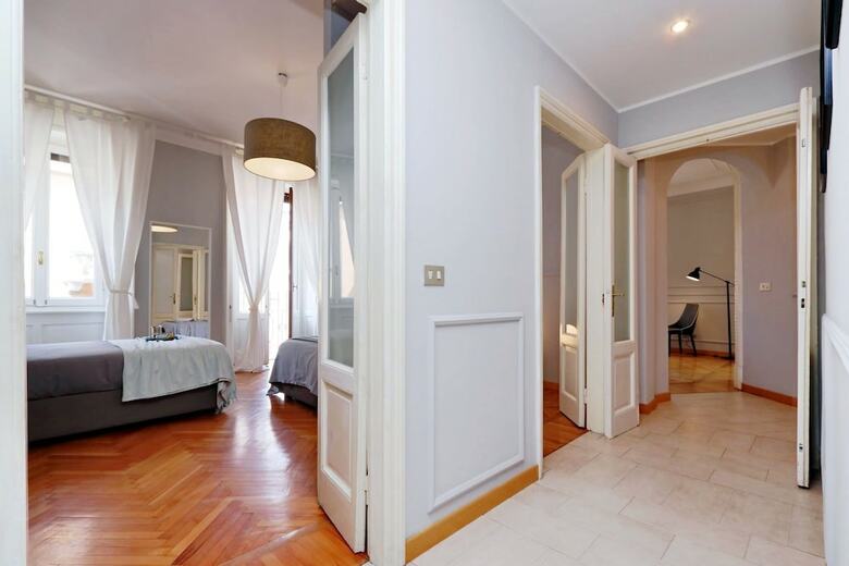 Apartamento Altido Austere Elegance