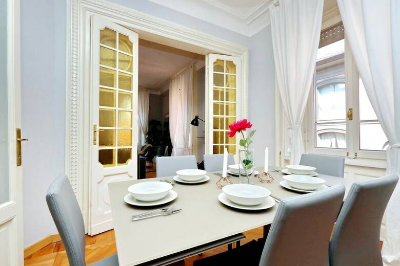 Apartamento Altido Austere Elegance