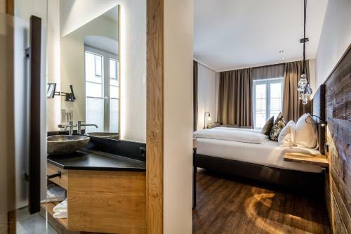 Hostal Hotel Zum Stemplinger Hansl