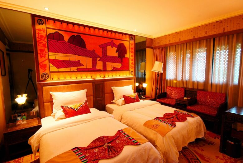 Hotel Lijiang Golden Path Hospitality