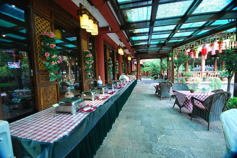 Hotel Lijiang Golden Path Hospitality