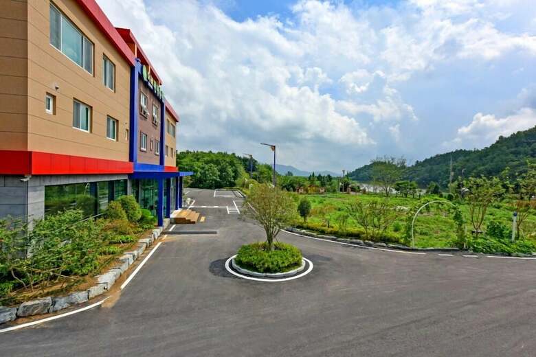 Pension Erefarm Hostel