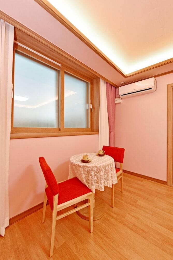 Pension Erefarm Hostel