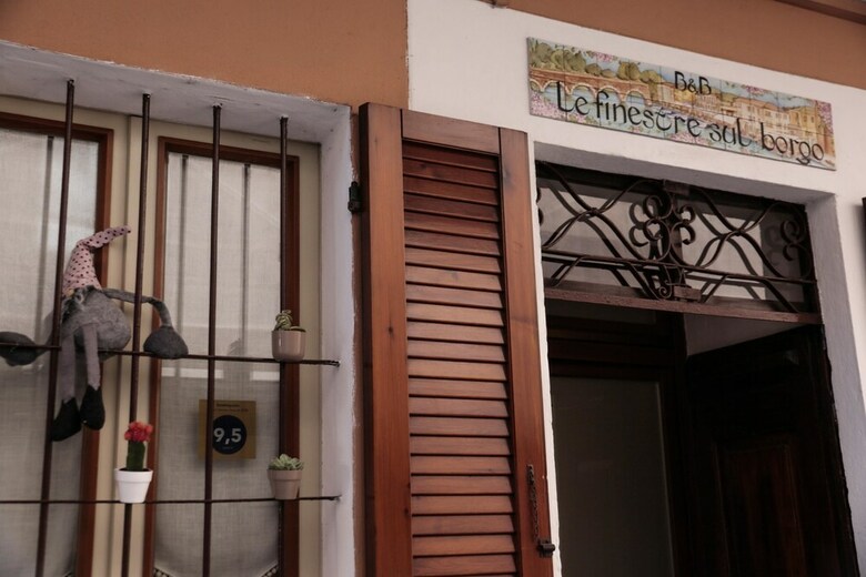 Le Finestre Sul Borgo B&B