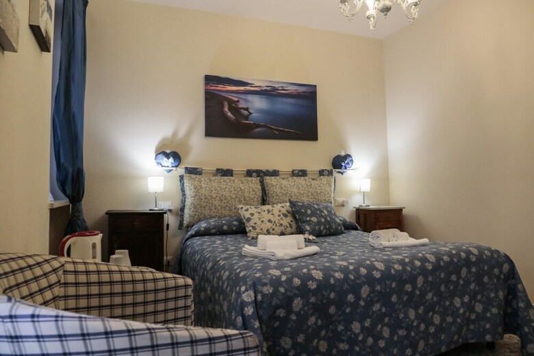 Le Finestre Sul Borgo B&B