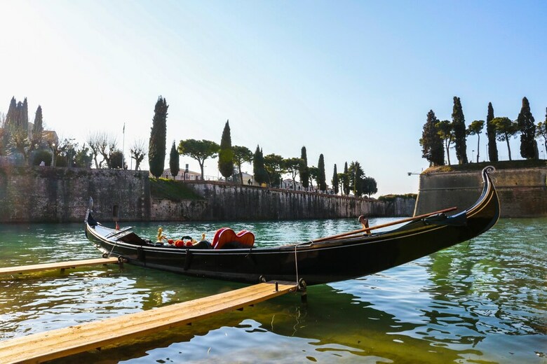 Le Finestre Sul Borgo B&B