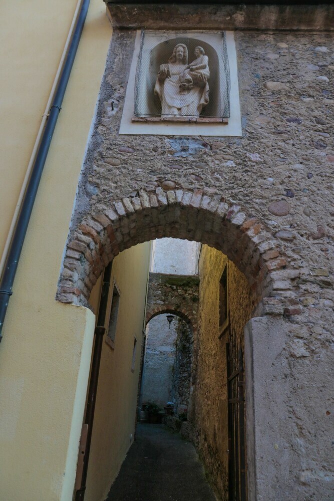 Le Finestre Sul Borgo B&B