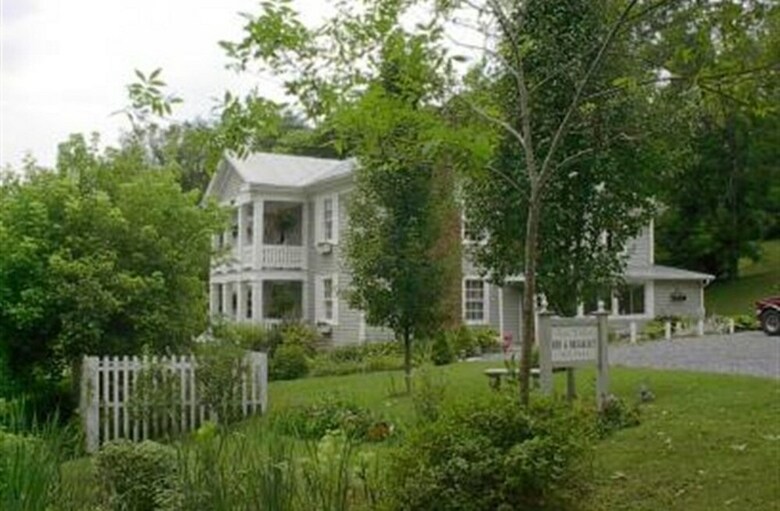 Hotel Frog Hollow Bed And Breakfast