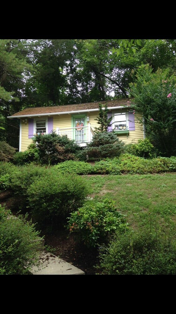 Hotel Frog Hollow Bed And Breakfast