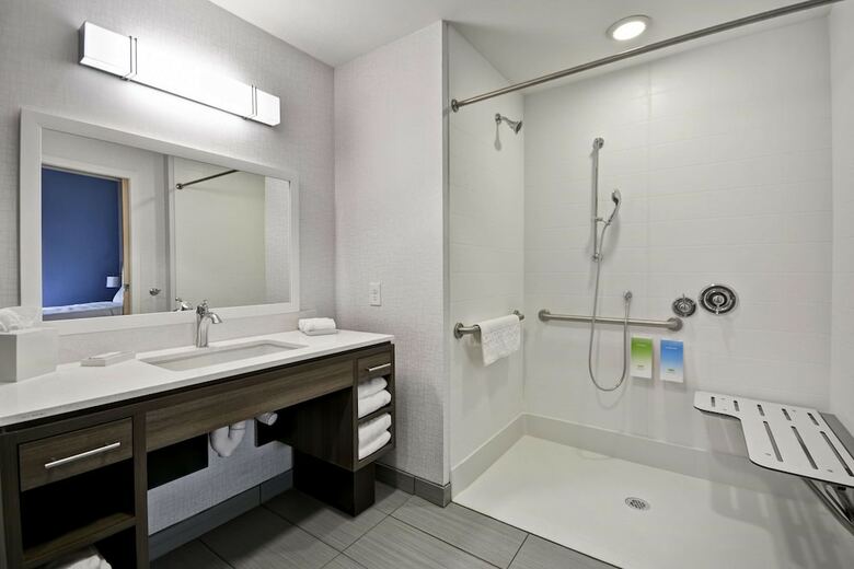 Hotel Home2 Suites By Hilton Blue Ash Cincinnati