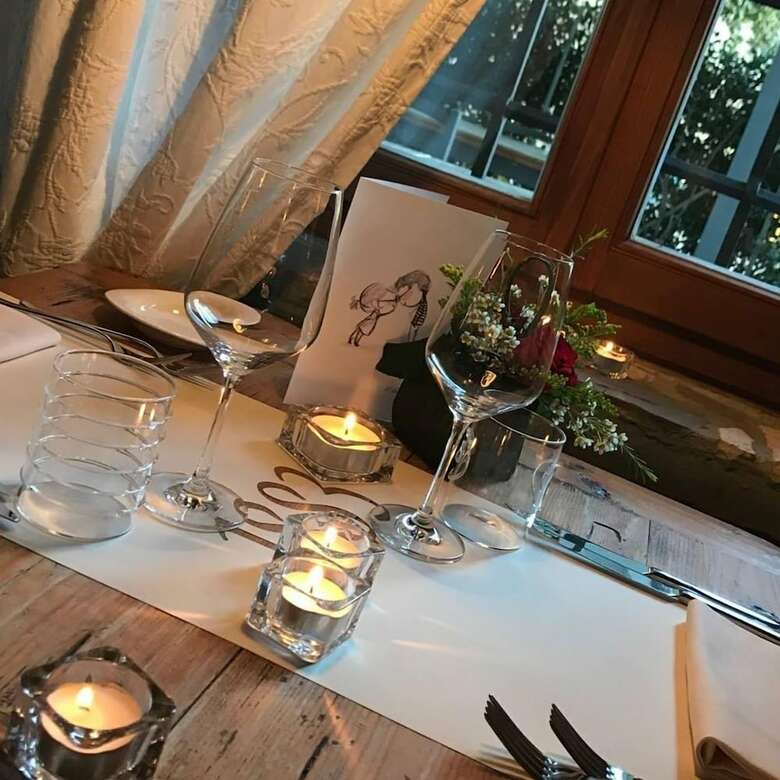1883 Restaurant & Rooms