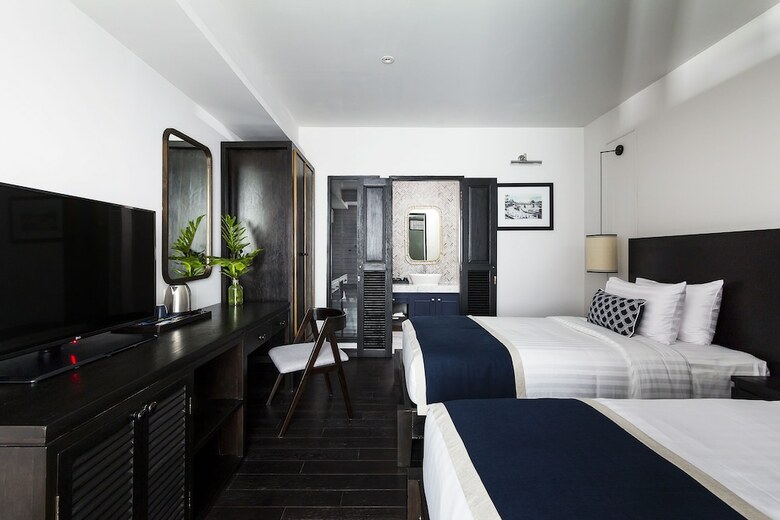 Cheeva Dee Hotel