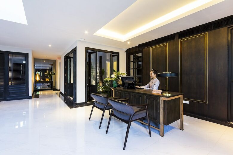 Cheeva Dee Hotel