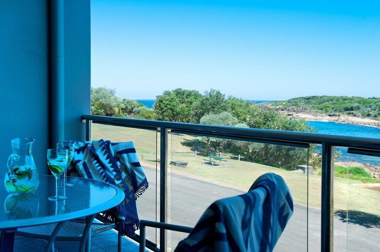 Apartamentos On The Beach Getaway