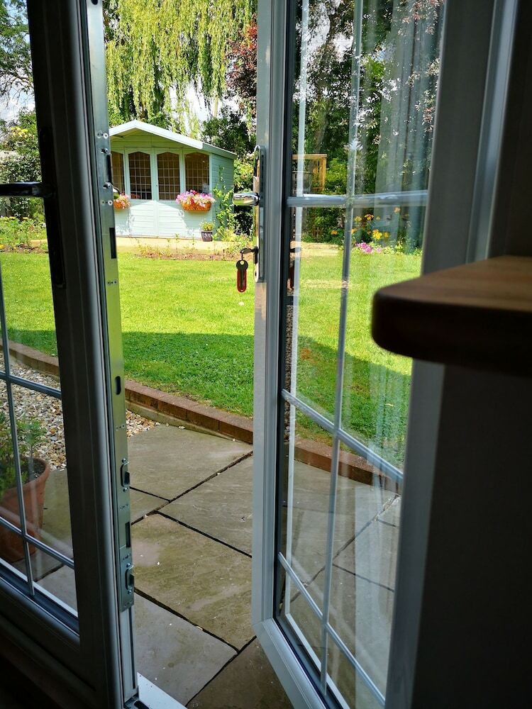 White Cottage B&B