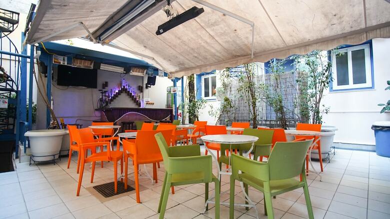Hostal Students & Travellers Inn