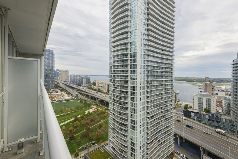 Metropolis Condotel Suites - City Place