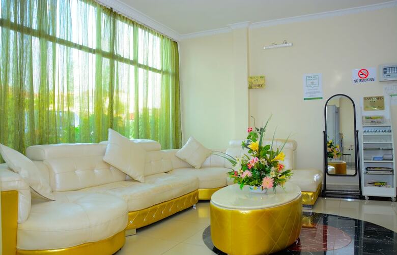 Five To Five Hotel